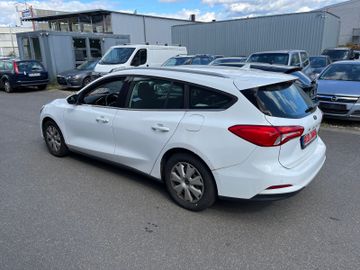 Ford Focus - 8