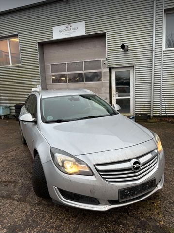 Opel Insignia A Sports Tourer Edition 2.0 FACELIFT