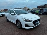 Hyundai i30 cw Style *1Hand*Navi*Sitzheizung*Kamera*DAB* - Hyundai i30: Cw Style
