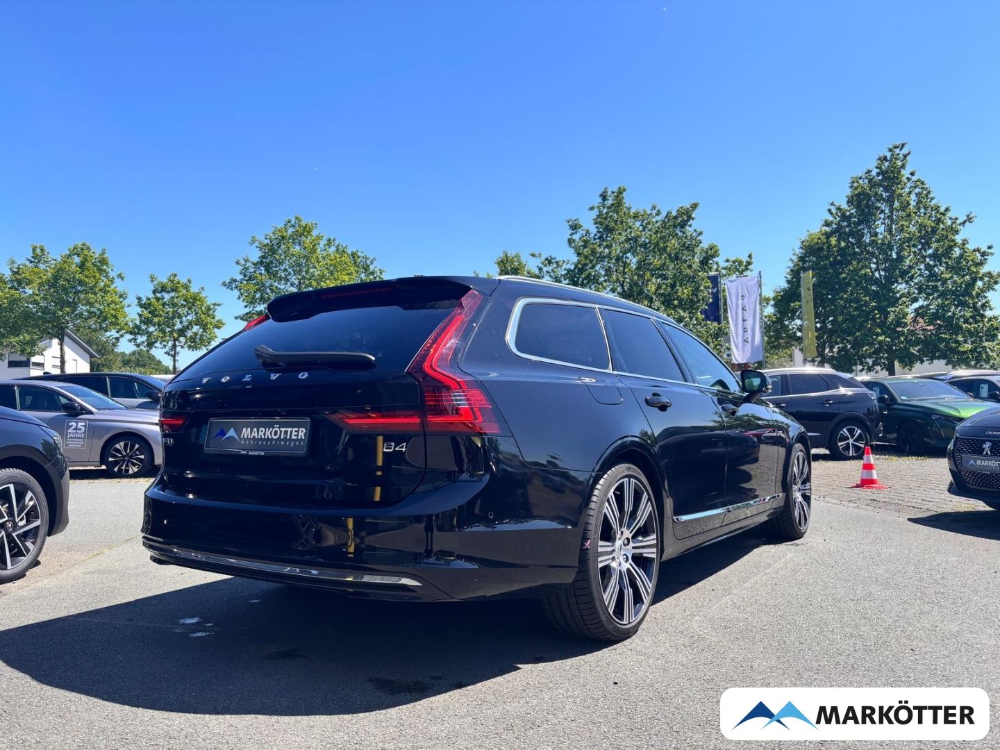 Volvo V90 B4 Ultimate Bright ACC/AHK/BLIS/360°/PANO foto 2