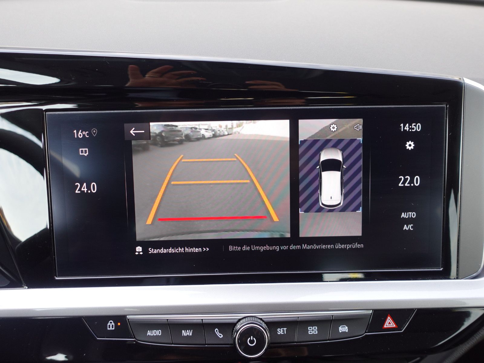 Fahrzeugabbildung Opel Grandland 1.2T AUTOMATIK,AHK,Navi,Kamera,Sitzhzg