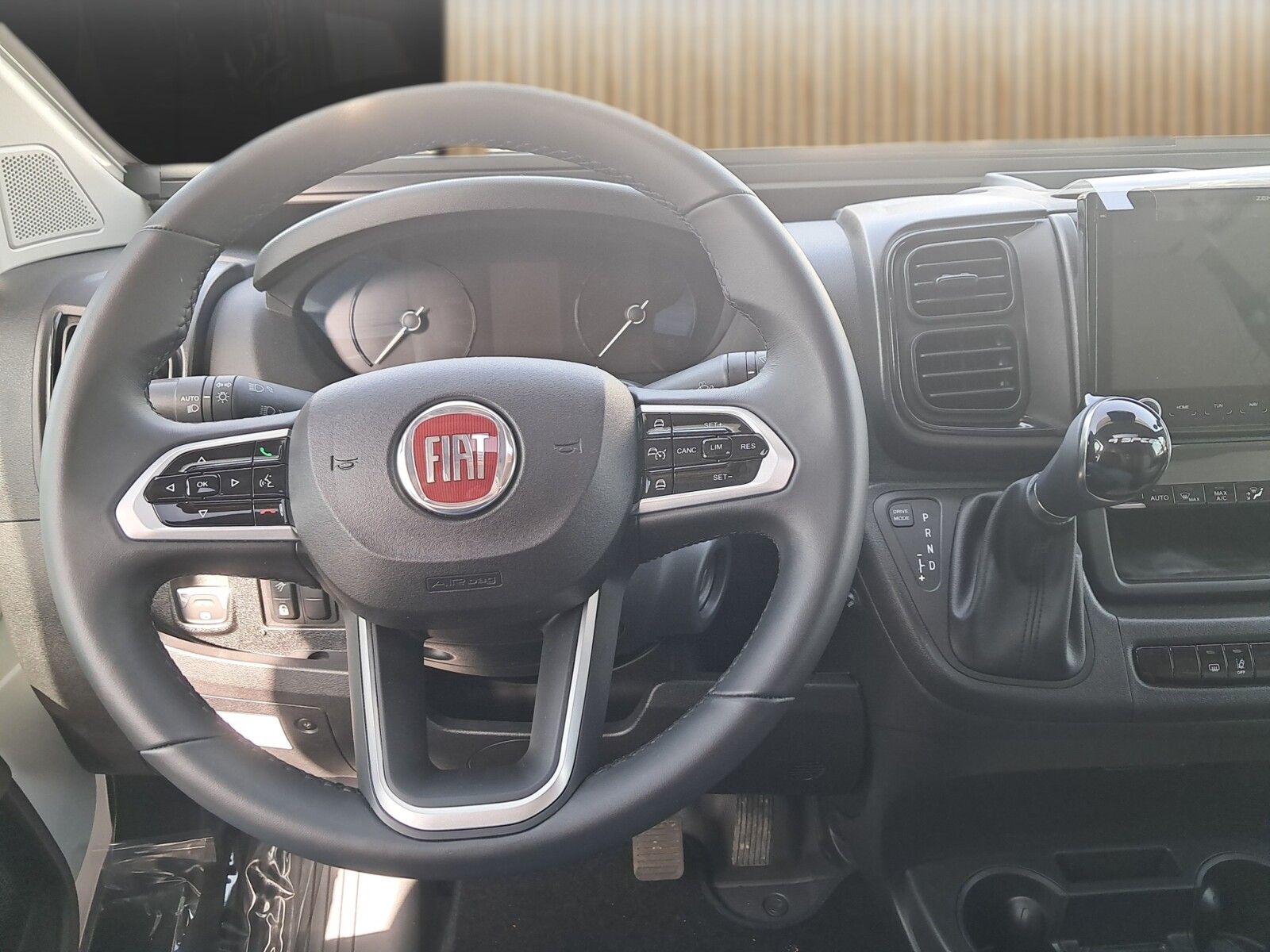 Fahrzeugabbildung Eura Mobil Profila RS PRS 720 EB 180PS Autom. MondialPlus