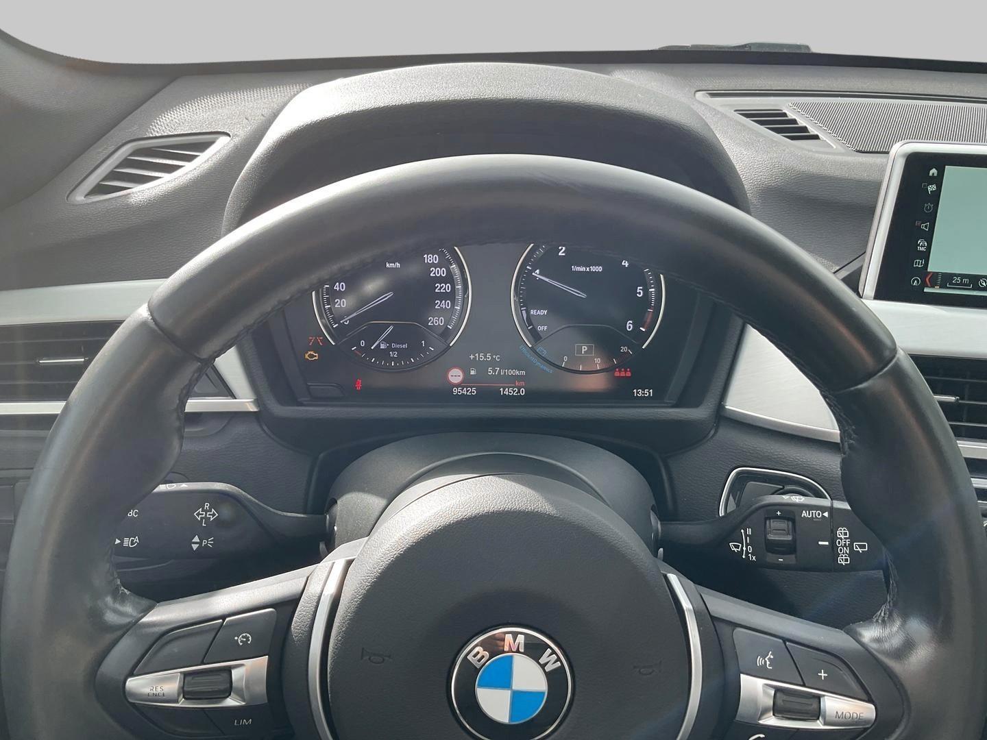 BMW X1 sDrive18d M Sport HUD AHK Pano Navi Leder LED