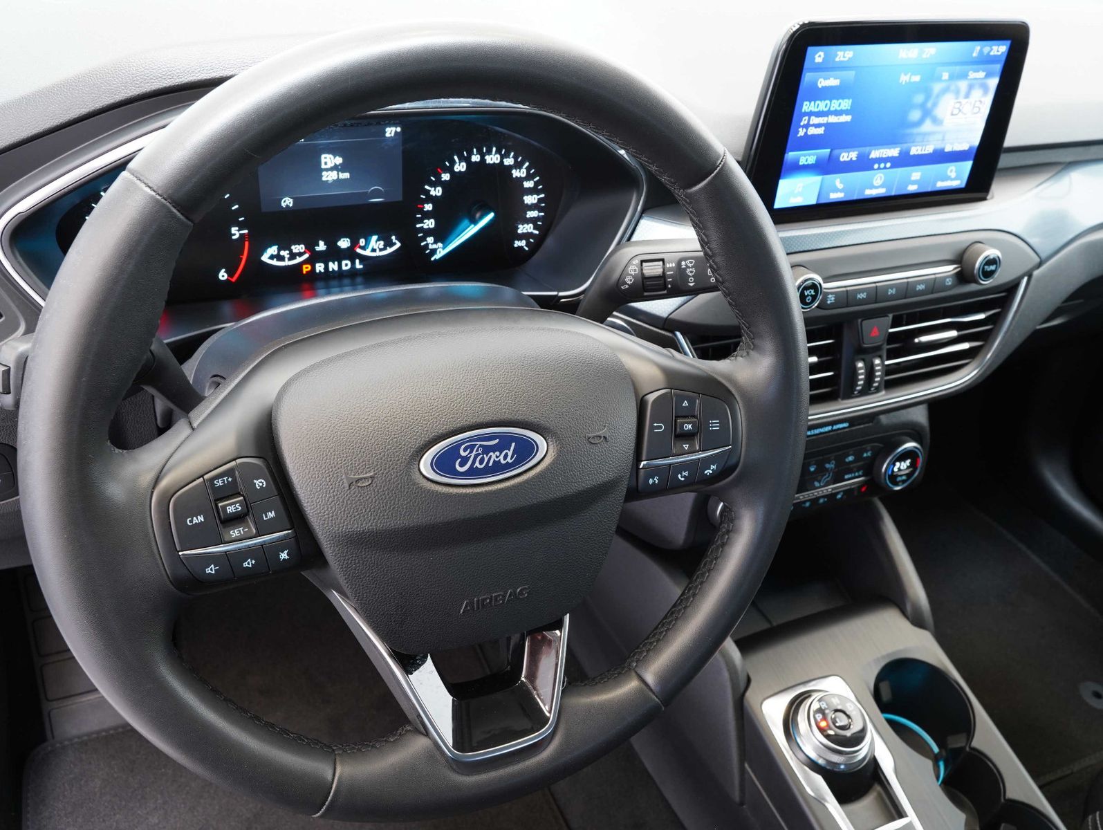 Fahrzeugabbildung Ford Focus Turnier 1.5 EcoBlue Active LED/NAVI/KAMERA