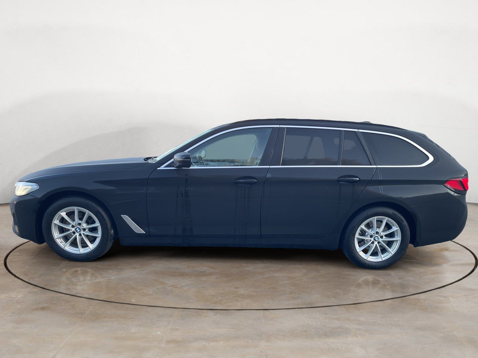 BMW 520d Touring + GARANTIE - EXPORT-19% imagem 2