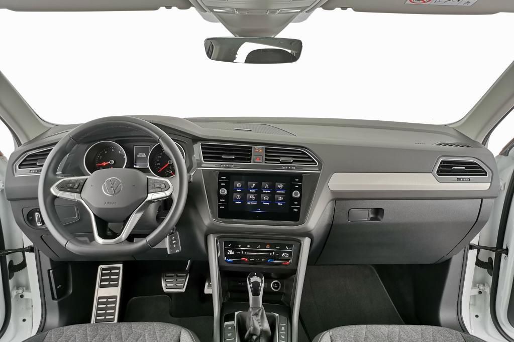 Volkswagen Tiguan Life MOVE 1.5 TSI DSG AHK*RFK*PDC*Tempo