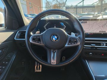BMW 320d xDrive M Sportpaket Head-Up HiFi DAB LED