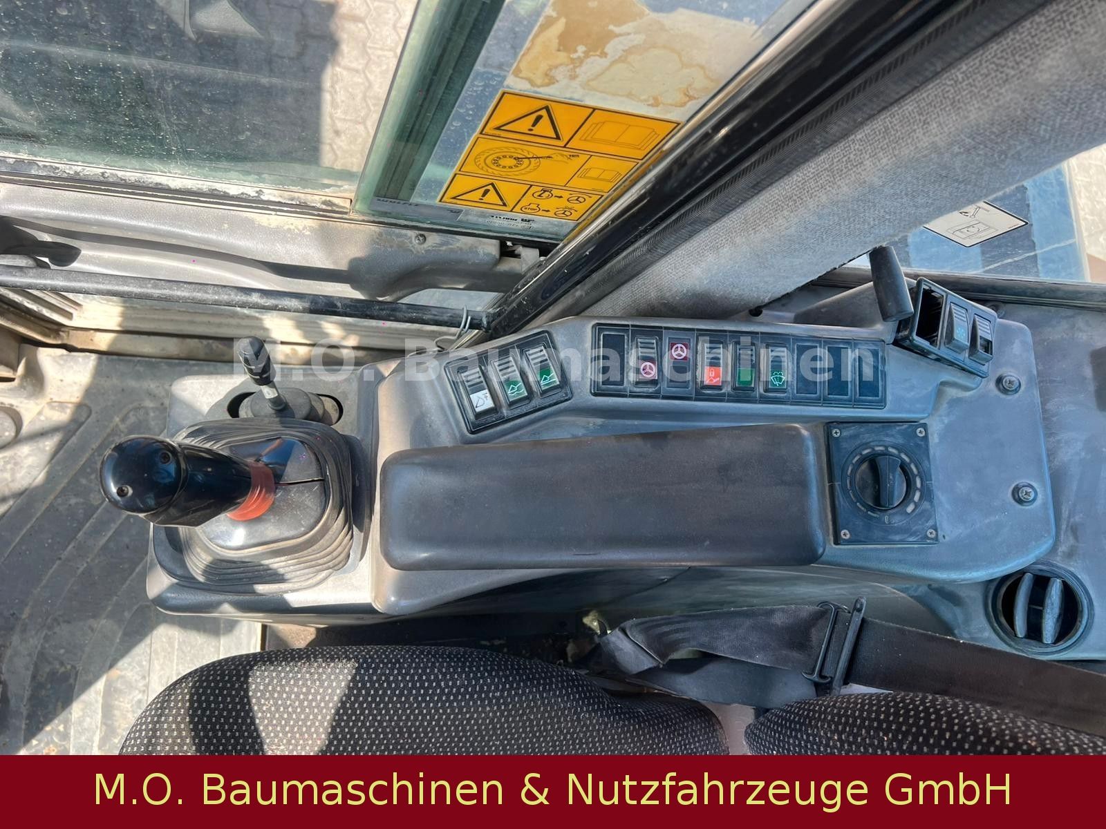 Fahrzeugabbildung Liebherr L538