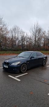 BMW 530xi A - - BMW 530: 530xi