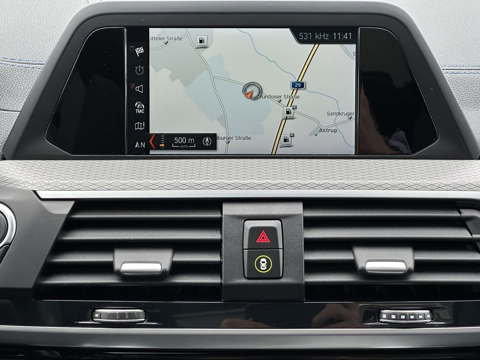 Fahrzeugabbildung BMW X3 xDrive20i M-Sport NAV+LED+PANO+HIFI+19ZO+1HD