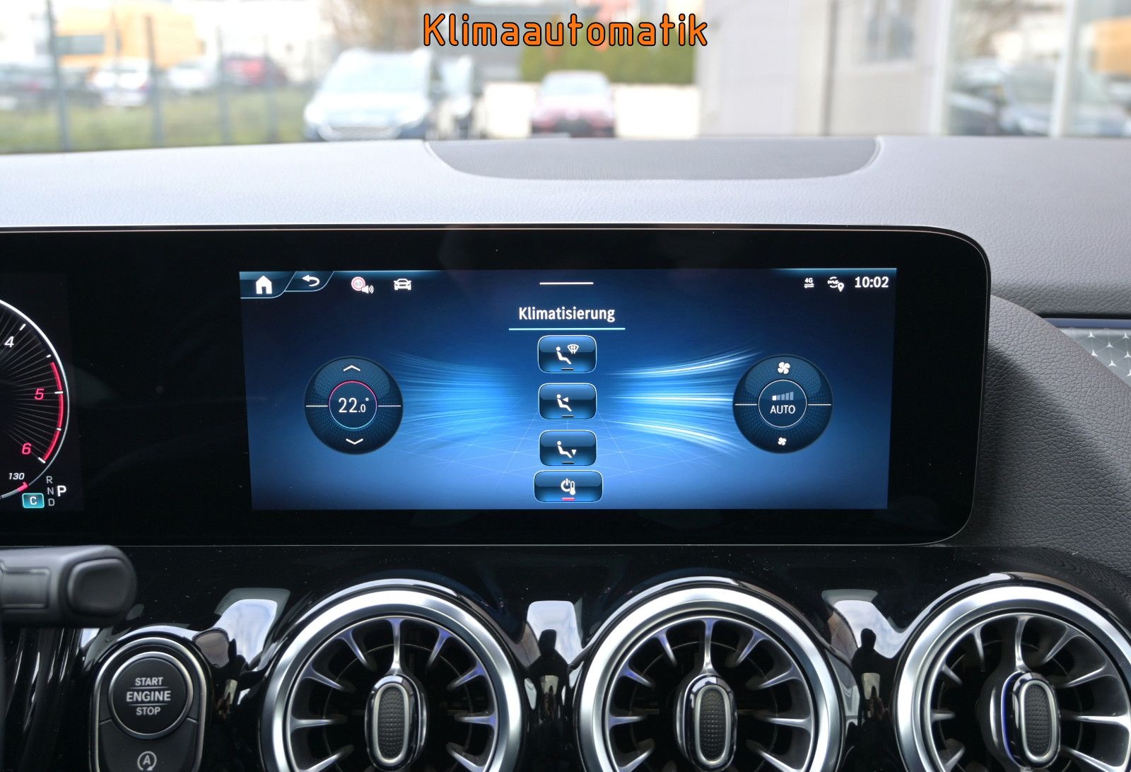 Fahrzeugabbildung Mercedes-Benz GLA 180 d DCT Progressive °ACC°PANO°MEMO°KEYLESS