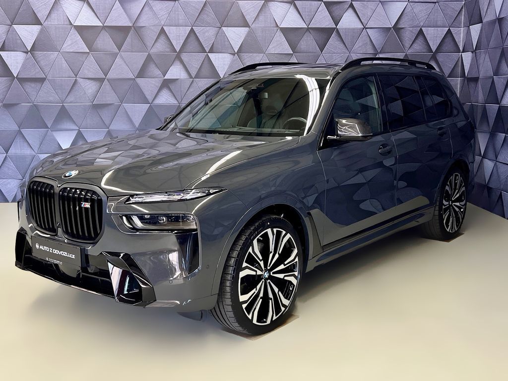 Image of BMW X7