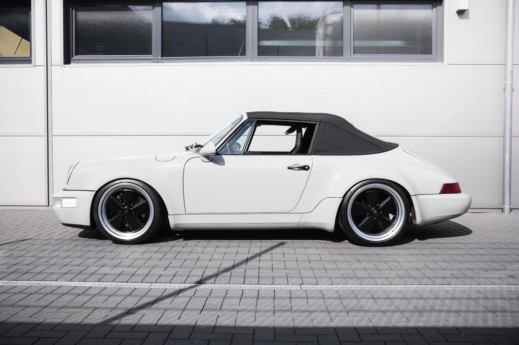 Porsche 964