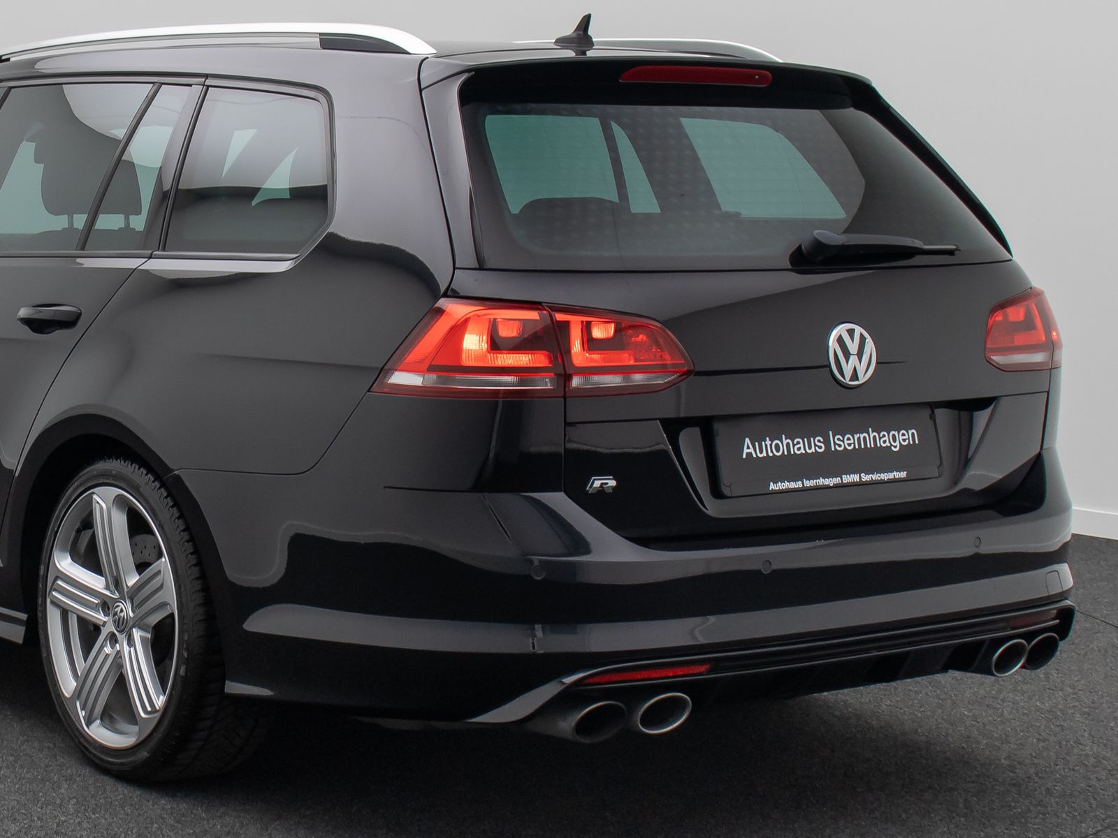 Fahrzeugabbildung Volkswagen Golf R BMT 4Motion Kamera ACC DYNAUDIO Panorama