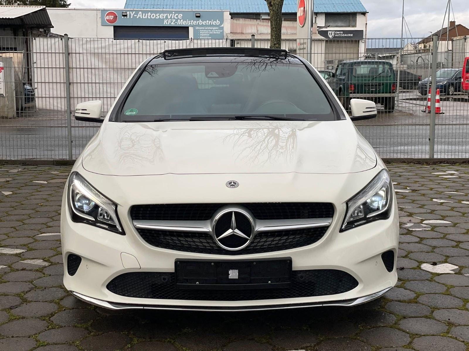 Mercedes-Benz CLA SB Automatik Pano Leder Xenon