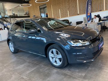 Volkswagen Golf VII Lim.  BMT *NAVI*SZHZ*PDC*TÜV-052027*