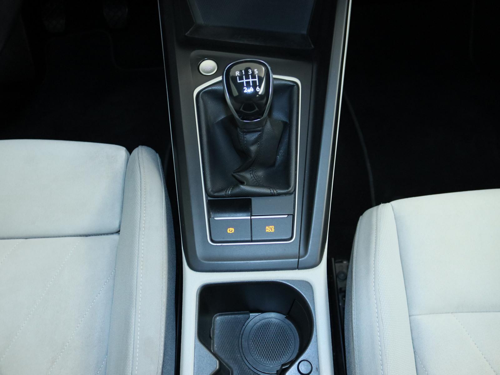 Volkswagen Golf VIII 1.0 TSI Life LED NAVI SHZ PDC MEMORY, миниатюра 15