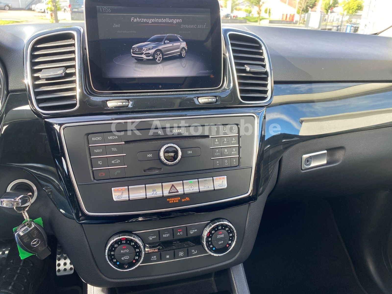 Fahrzeugabbildung Mercedes-Benz GLE 350 d 4Matic AMG Line/Navi/Air Matic/ILS/LED