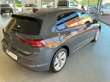 Volkswagen Golf - 6