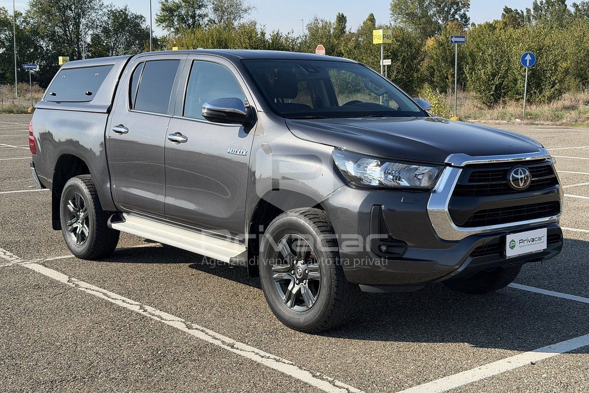 Toyota TOYOTA Hilux 2.8 D 4WD 4 porte Double Cab Lounge imagem 3