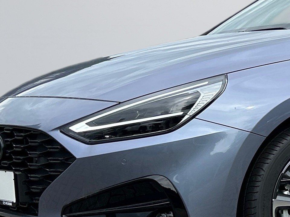 Fahrzeugabbildung Hyundai i30 MY25 1.5T 48V 7DCT ADVANTAGE PLUS-P KEYLESS+