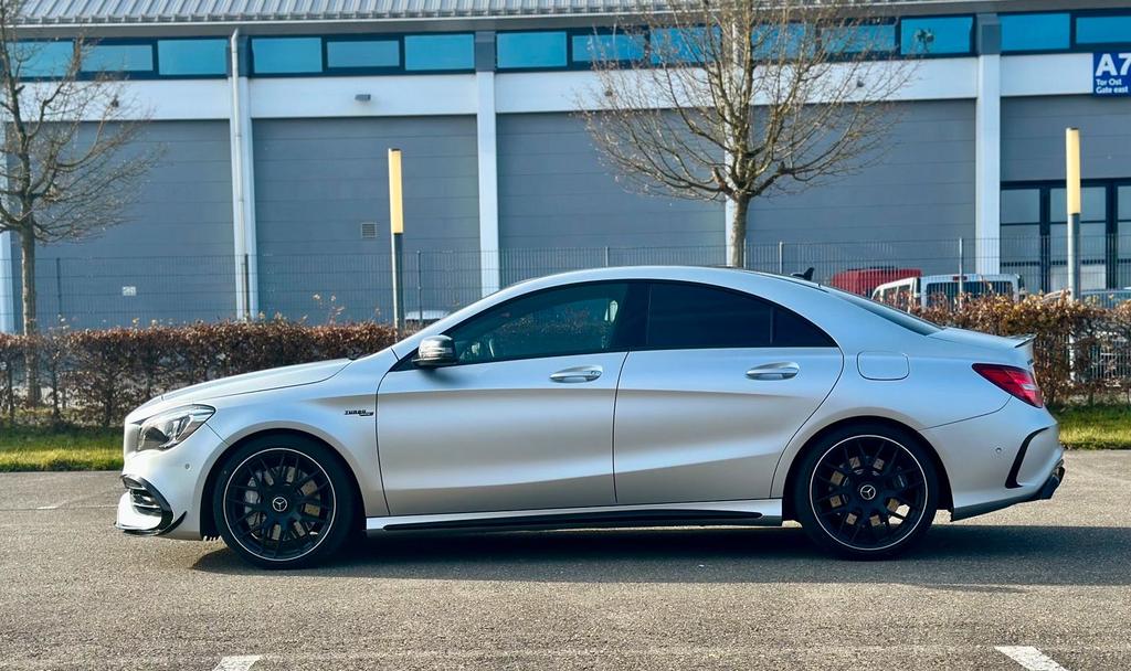 Mercedes-Benz CLA 45 AMG