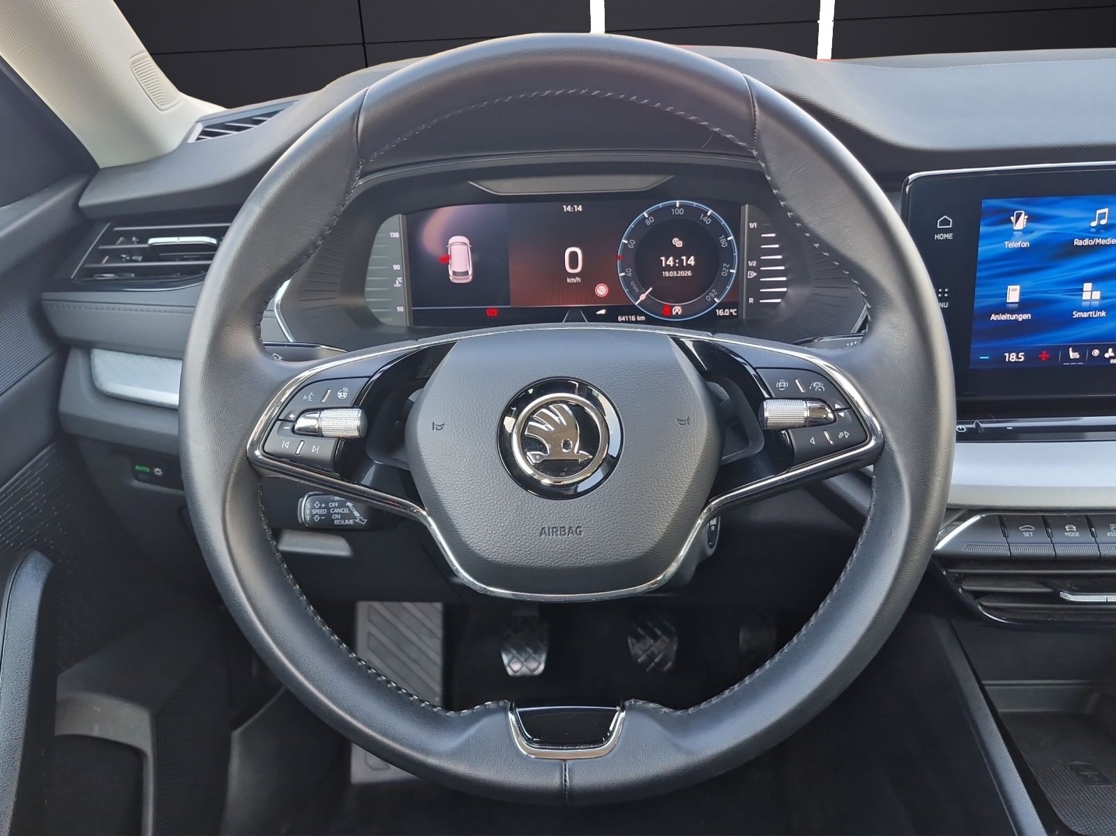 Fahrzeugabbildung SKODA Octavia Combi Ambition 2.0 TDI LED Navi AHZ SH A