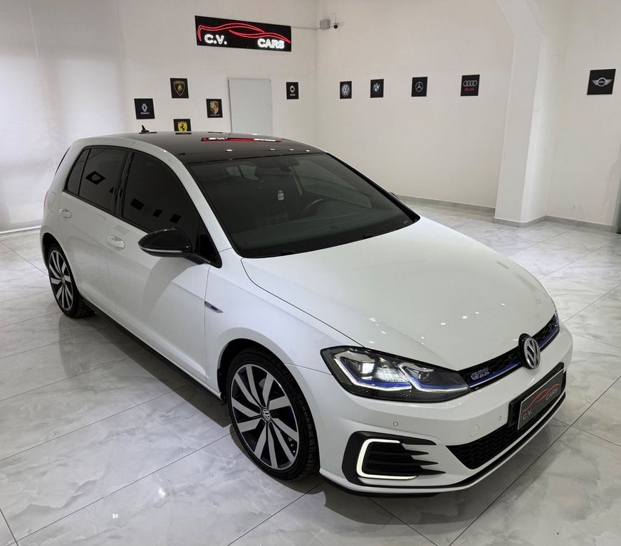 Image of Volkswagen Golf