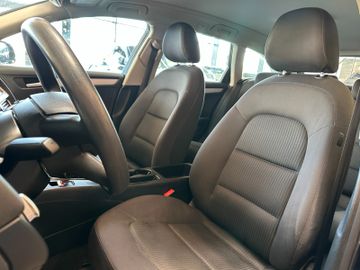 MYAUTOCENTER – Gebraucht- und Jahreswagen mit Werkstattservice in Pfaffenhofen Audi A4 Avant Attraction *BI-XENON*KLIMAAUTOM*ALLRAD*