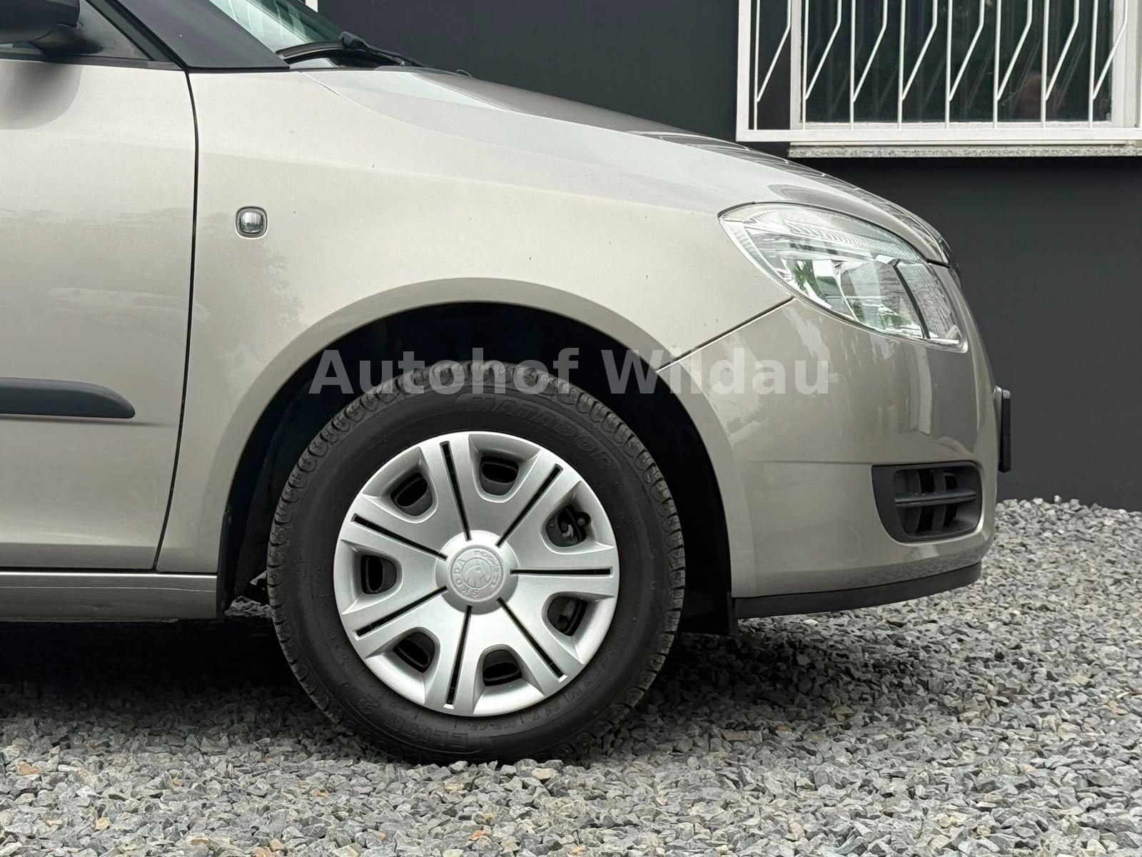 Skoda Fabia 2009 — photo 12