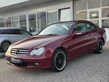 Mercedes-Benz CLK 200 Kompressor Coupe/Elegance/S-Dach/SHZ/ - rote Mercedes-Benz CLK-Klasse