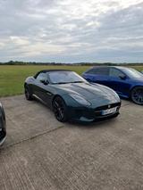 Jaguar F-Type P300 Turbo Cabrio neuwertig - Jaguar F-Type in Bremen