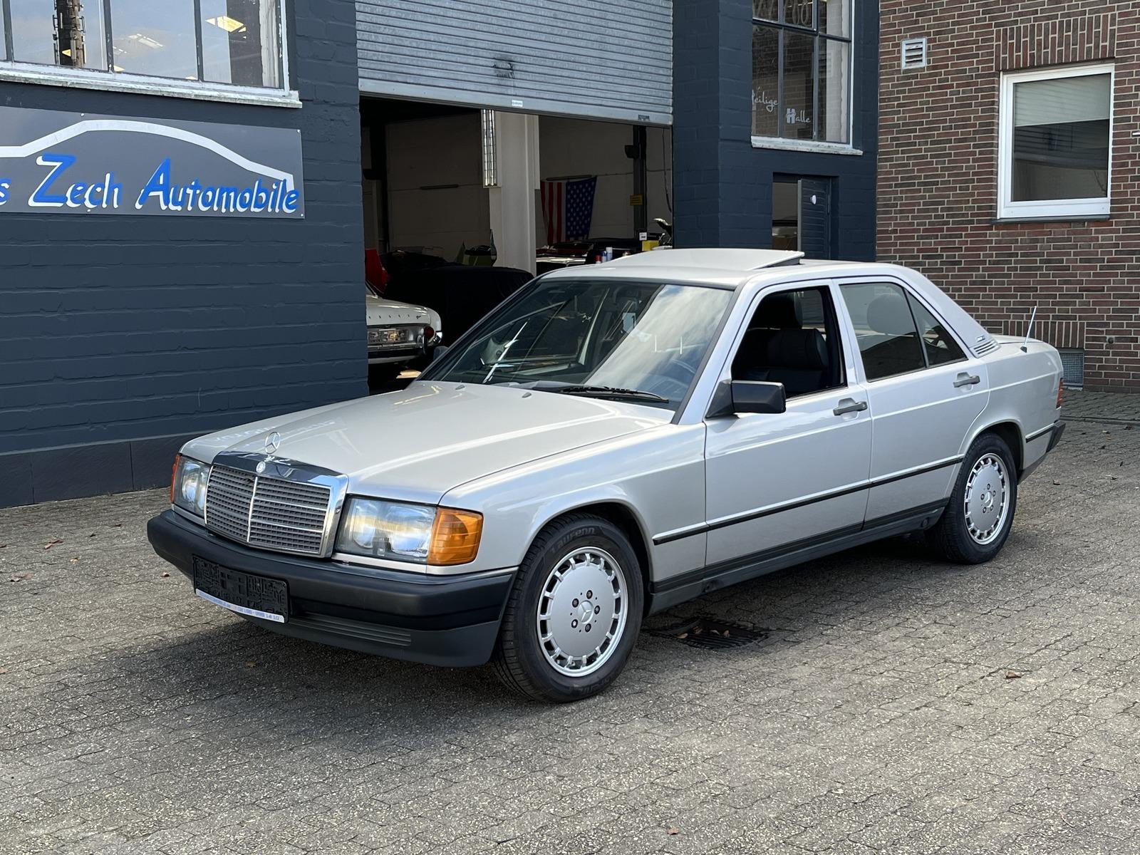 Mercedes-Benz E 190 2,6 Automatik * ESSD * H-Kennzeichen