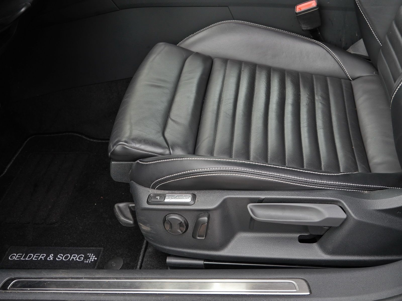 Volkswagen Passat Variant - Bild 21