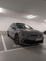 Volkswagen Golf VIII 2.0 TDI R-Line IQ.LIGHT  *PANO* KAMERA