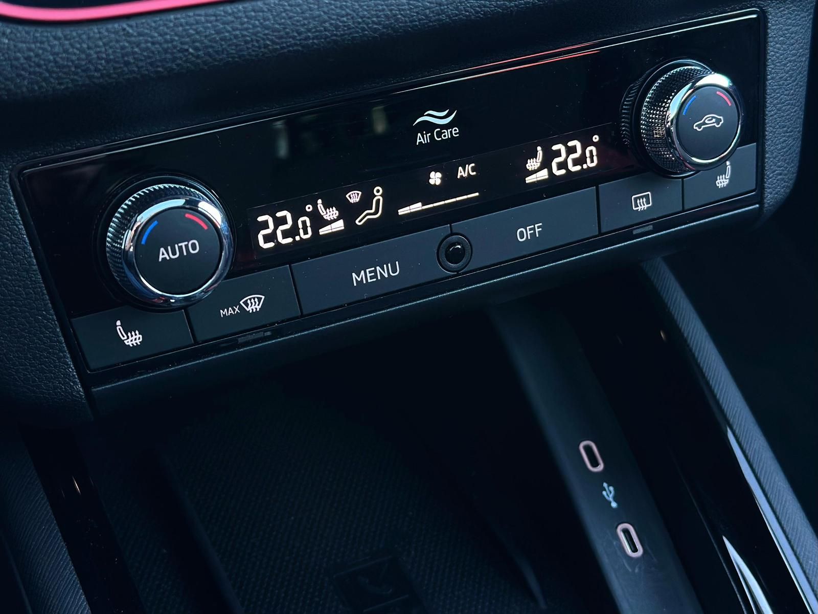 SKODA Kamiq 1.0TSI MONTE CARLO LED#ACC#SPUR#PANO#SHZ - Image 14