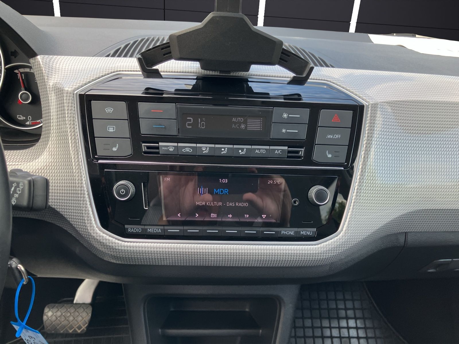 Fahrzeugabbildung Volkswagen e-up! Style Plus SHZ DAB+ Ambiente Klima