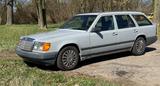 Mercedes-Benz W124 1989/ Gepflegter Oldtimer  - Mercedes-Benz 250 W124 mit Diesel-Antrieb