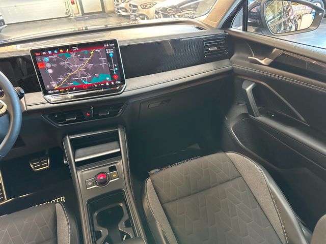 Volkswagen Tiguan *1-HAND*360°*LKHZ*ACC*LED*3-ZONEN*NAVI*