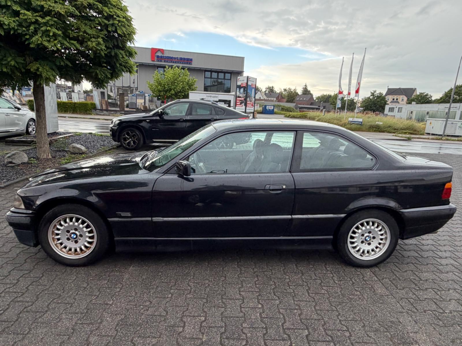 BMW 316i Coupe