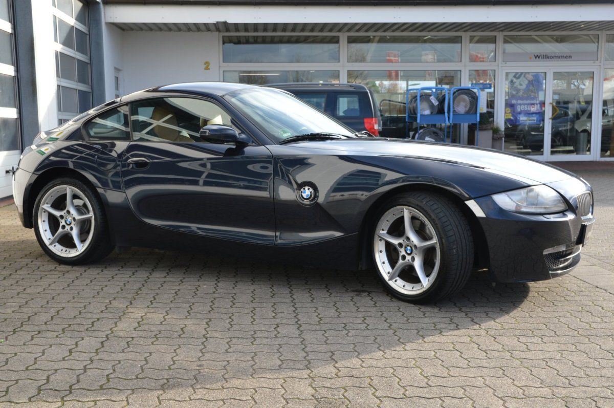 Fahrzeugabbildung BMW Baureihe Z4 Coupe  Individual 3.0si M-Sportsitze