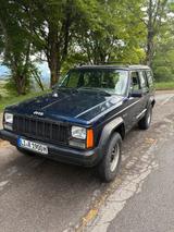 Jeep Cherokee XJ 4.0 HO - Jeep Cherokee mit Benzin-Antrieb: Geländewagen, 4.0