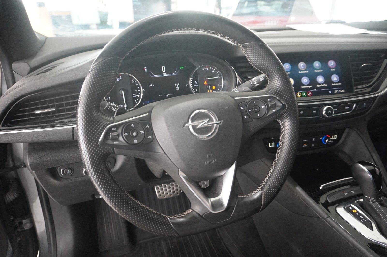 Fahrzeugabbildung Opel Insignia B ST 2.0D INNOV. NAVI/LED/KAMERA/SH/AHK