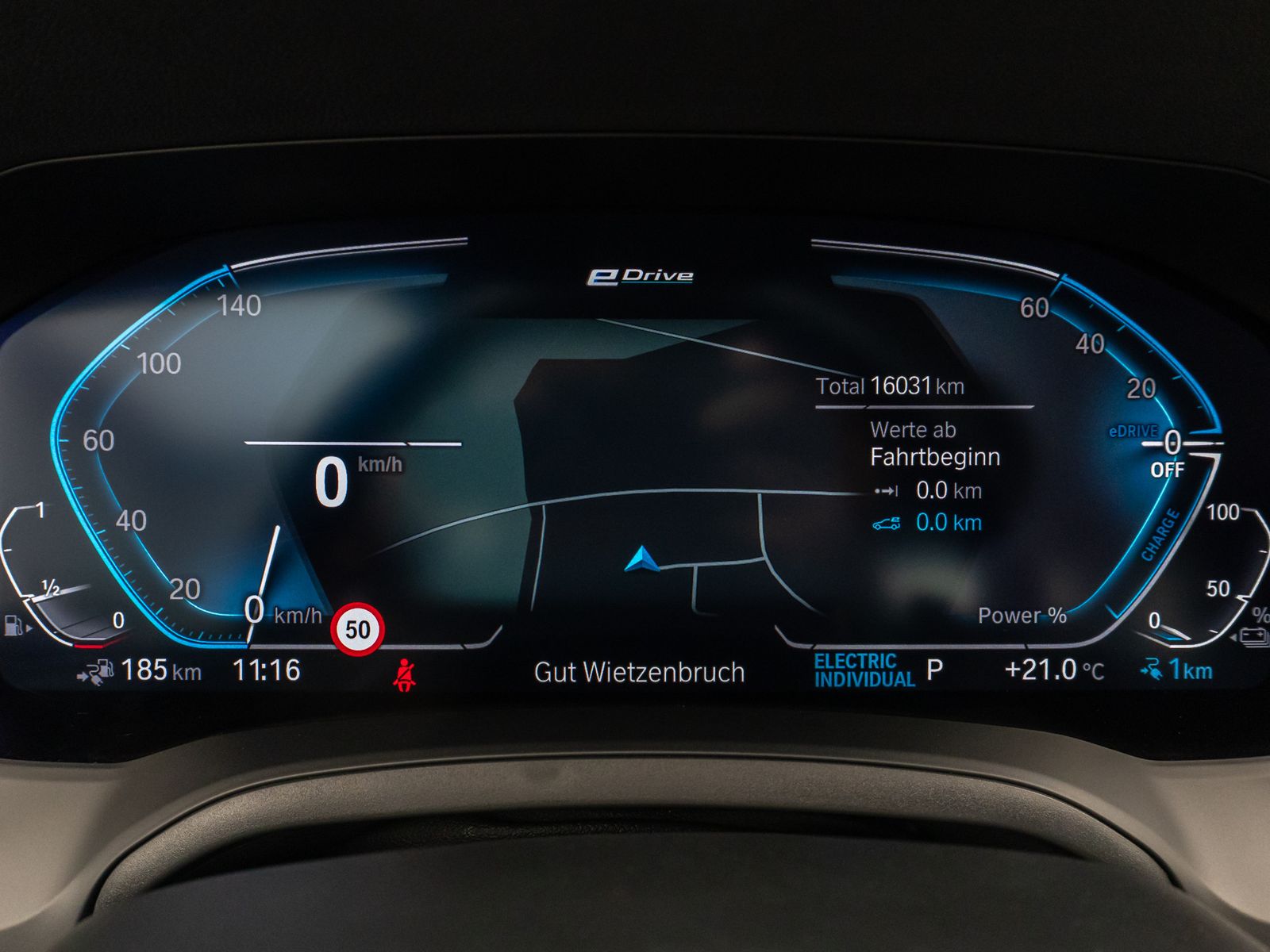 Fahrzeugabbildung BMW 320e 360°DAB WLAN CockPiPro DrivAssis LED Alarm