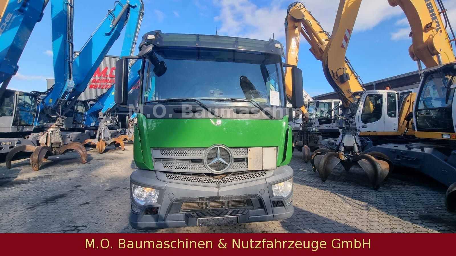 Fahrzeugabbildung Mercedes-Benz Actros 1843 / AC / 4x2/AD Blue / Kipphydraulik