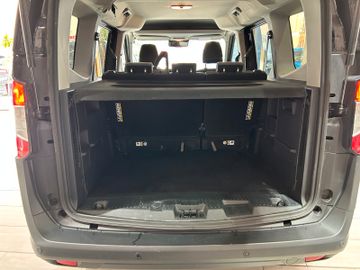 Ford Tourneo Courier Titanium