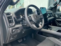 DODGE Ram 1500 Crew Cab Limited Night 5.7l V8 sofort