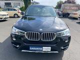 BMW X3 xDrive 20d AHK HeadUp Tempo Leder PANO Kamera - BMW X3: 3D