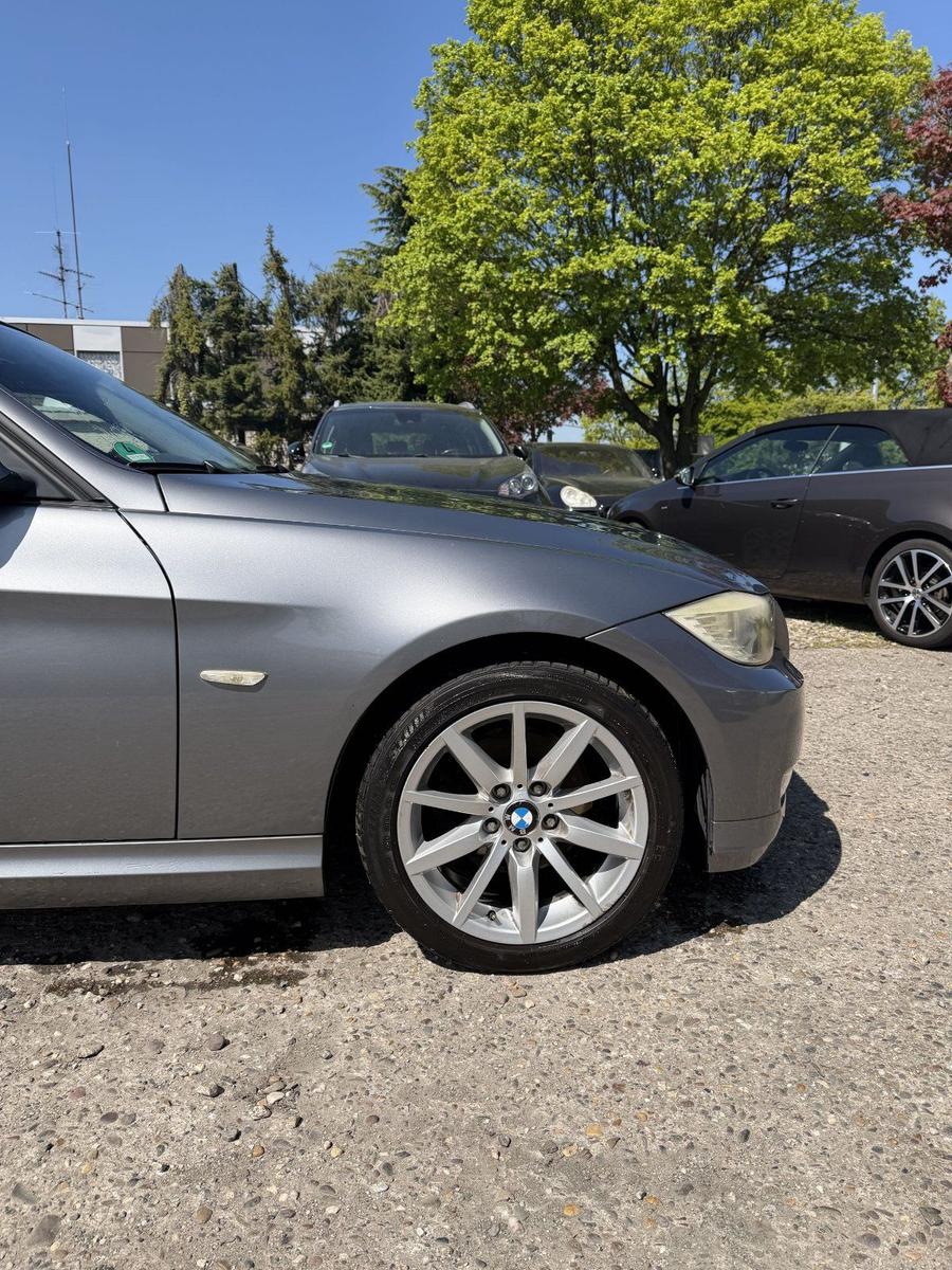 BMW 320 2008 — photo 12