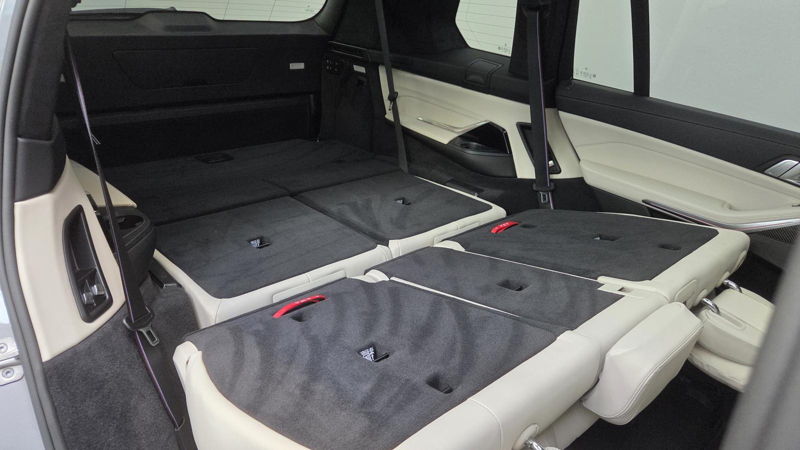 BMW X7 M60i Kristall Sky DrivePro AHK ACC Sitzlüft.